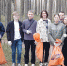 От Мемориала в Устье до моста. Молодежь Соснового Бора провела субботник вдоль велодорожки и обещала вернуться - Газета Маяк